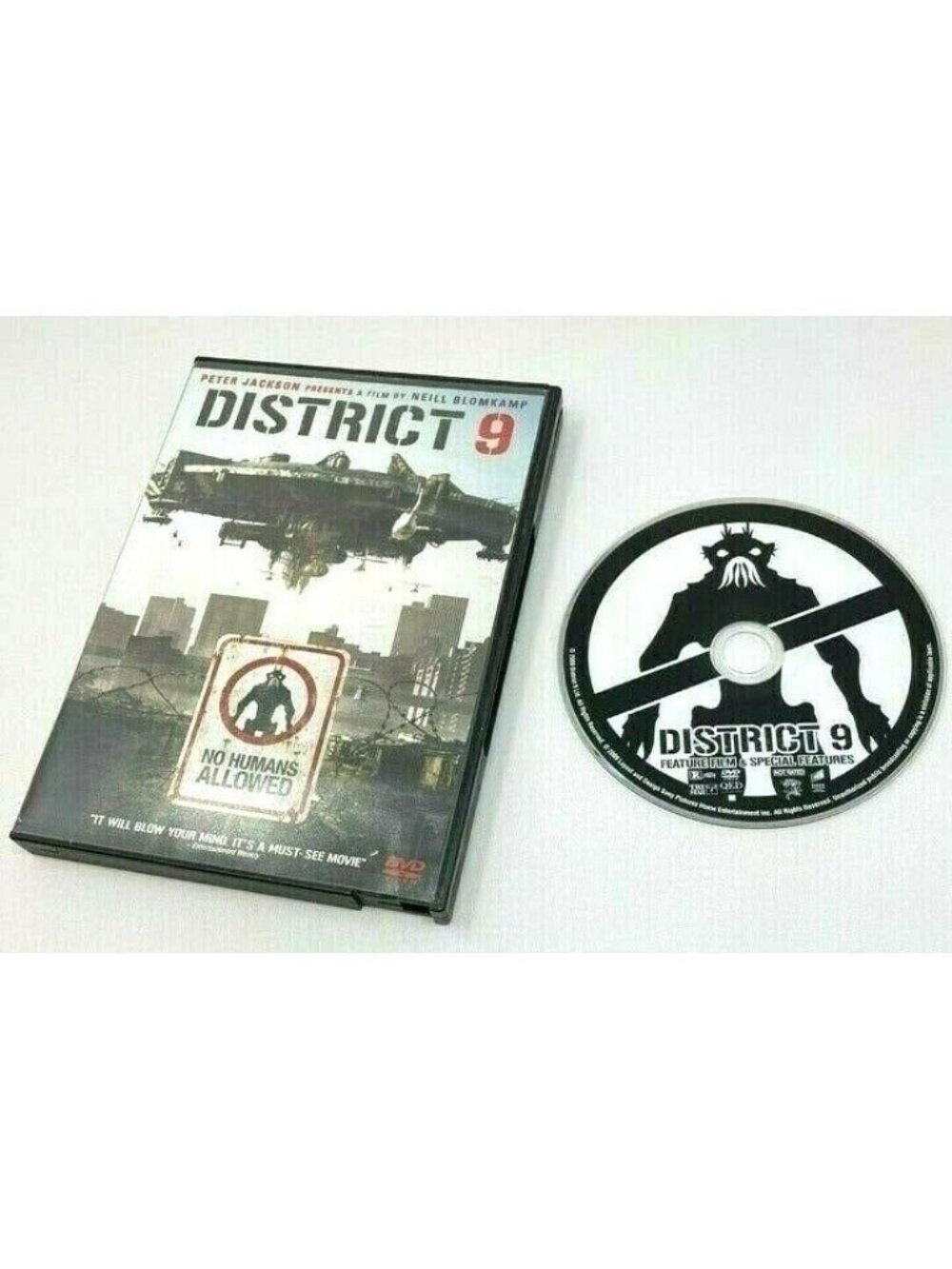 DVD District 9 (2009) Sci-fi Film Peter Jackson Neill Blomkamp Widescreen